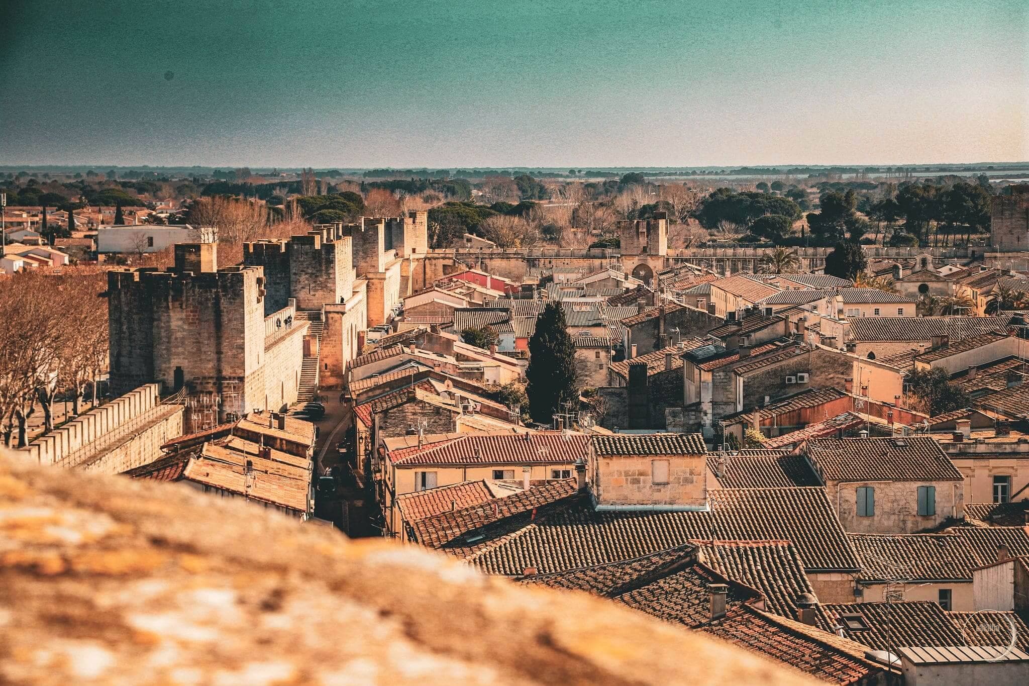 Vue des toitures de Salon-de-Provence prise du château